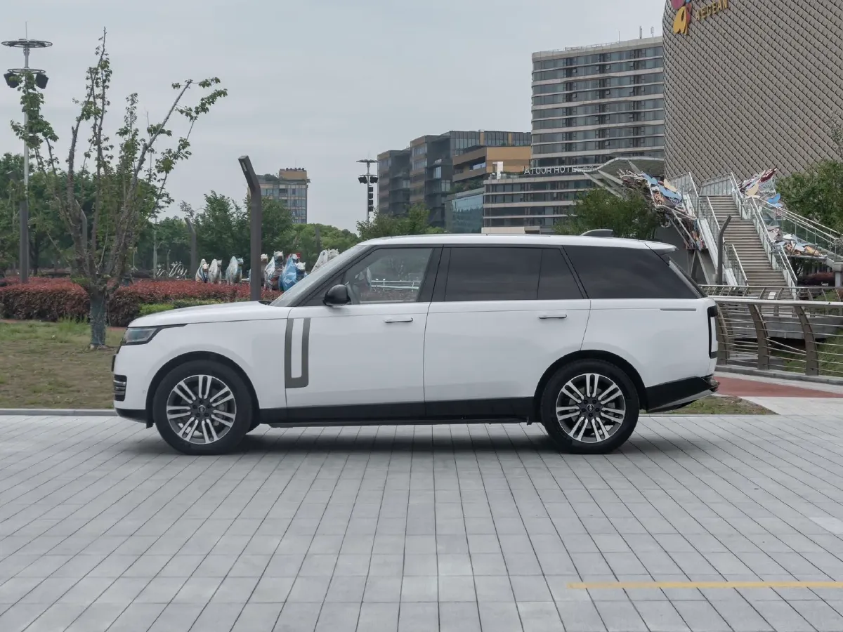 2024 Land Rover Range Rover 3.0T 400HP L6 8AT,autocango,china used car exporter,china ev exporter,chinese used car exporter,chinese used ev exporter