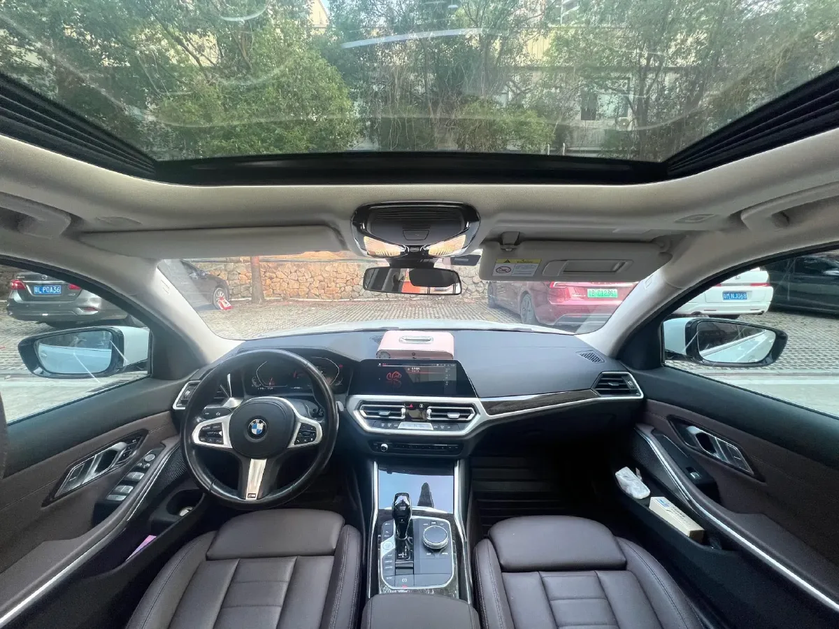 2021 BMW 3 Series 2.0T 184HP L4 8AT,autocango,china used car exporter,china ev exporter,chinese used car exporter,chinese used ev exporter