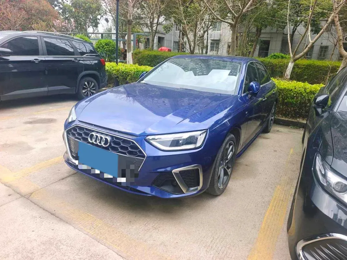 2020 Audi A4L 2.0T 190HP L4 7DCT,autocango,china used car exporter,china ev exporter,chinese used car exporter,chinese used ev exporter