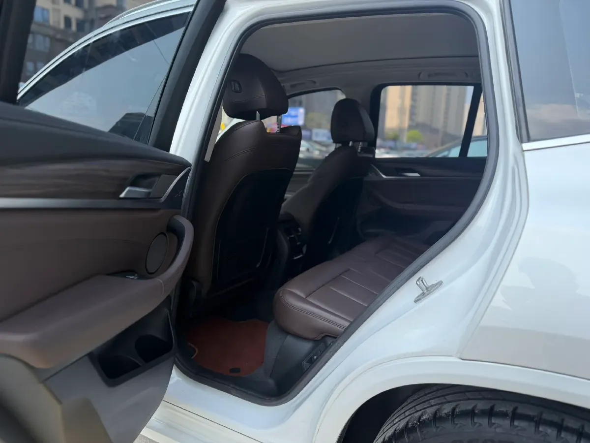 2021 BMW X3 2.0T 224HP L4 8AT,autocango,china used car exporter,china ev exporter,chinese used car exporter,chinese used ev exporter
