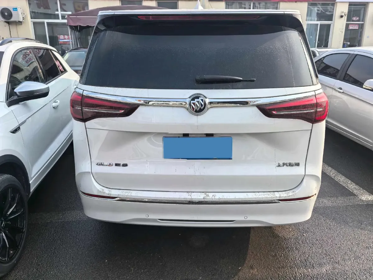 2023 Buick GL8 2.0T 237HP L4 9AT,autocango,china used car exporter,china ev exporter,chinese used car exporter,chinese used ev exporter