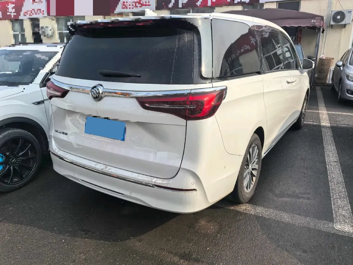 2023 Buick GL8 2.0T 237HP L4 9AT,autocango,china used car exporter,china ev exporter,chinese used car exporter,chinese used ev exporter
