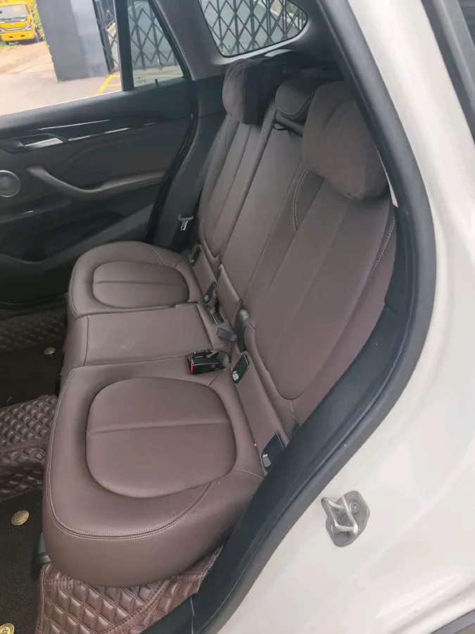 2021 BMW X1 1.5T 140HP L3 7DCT,autocango,china used car exporter,china ev exporter,chinese used car exporter,chinese used ev exporter