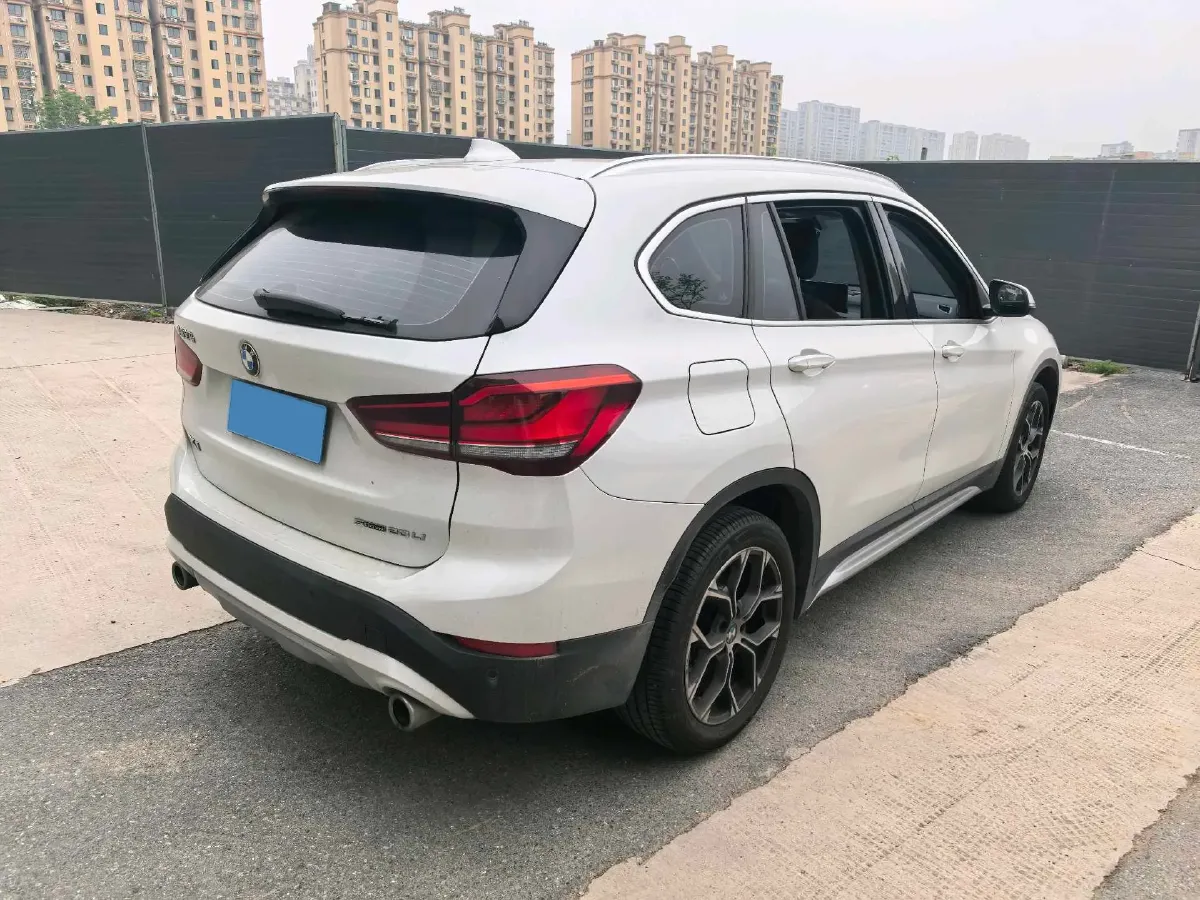 2021 BMW X1 1.5T 140HP L3 7DCT,autocango,china used car exporter,china ev exporter,chinese used car exporter,chinese used ev exporter