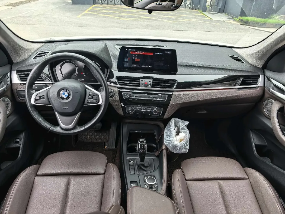 2021 BMW X1 1.5T 140HP L3 7DCT,autocango,china used car exporter,china ev exporter,chinese used car exporter,chinese used ev exporter