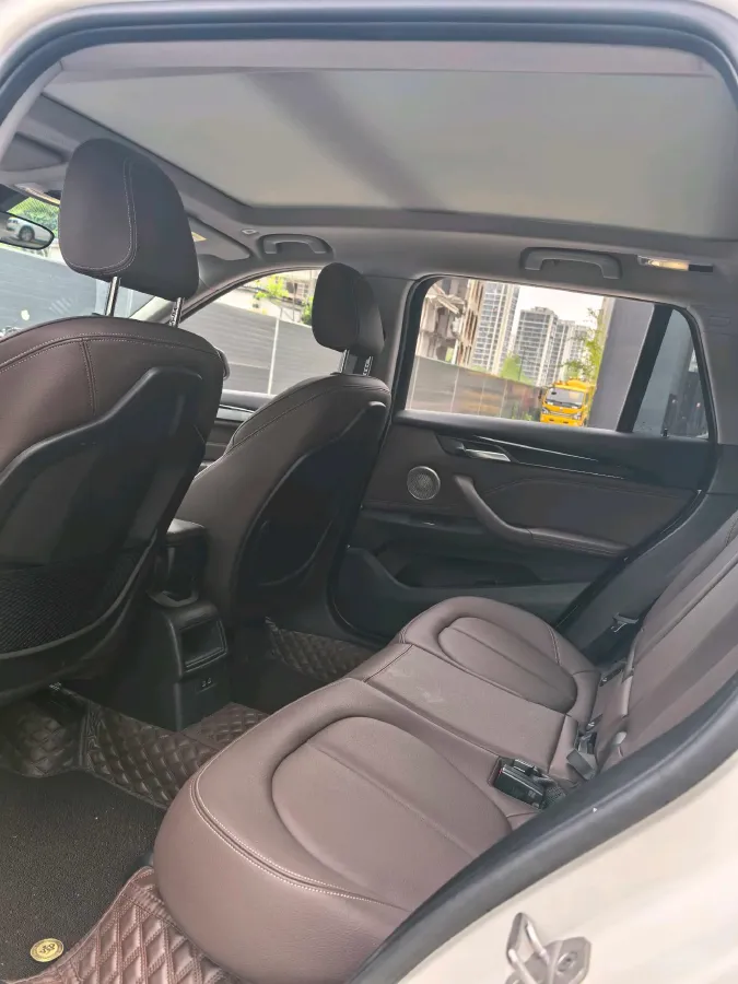 2021 BMW X1 1.5T 140HP L3 7DCT,autocango,china used car exporter,china ev exporter,chinese used car exporter,chinese used ev exporter