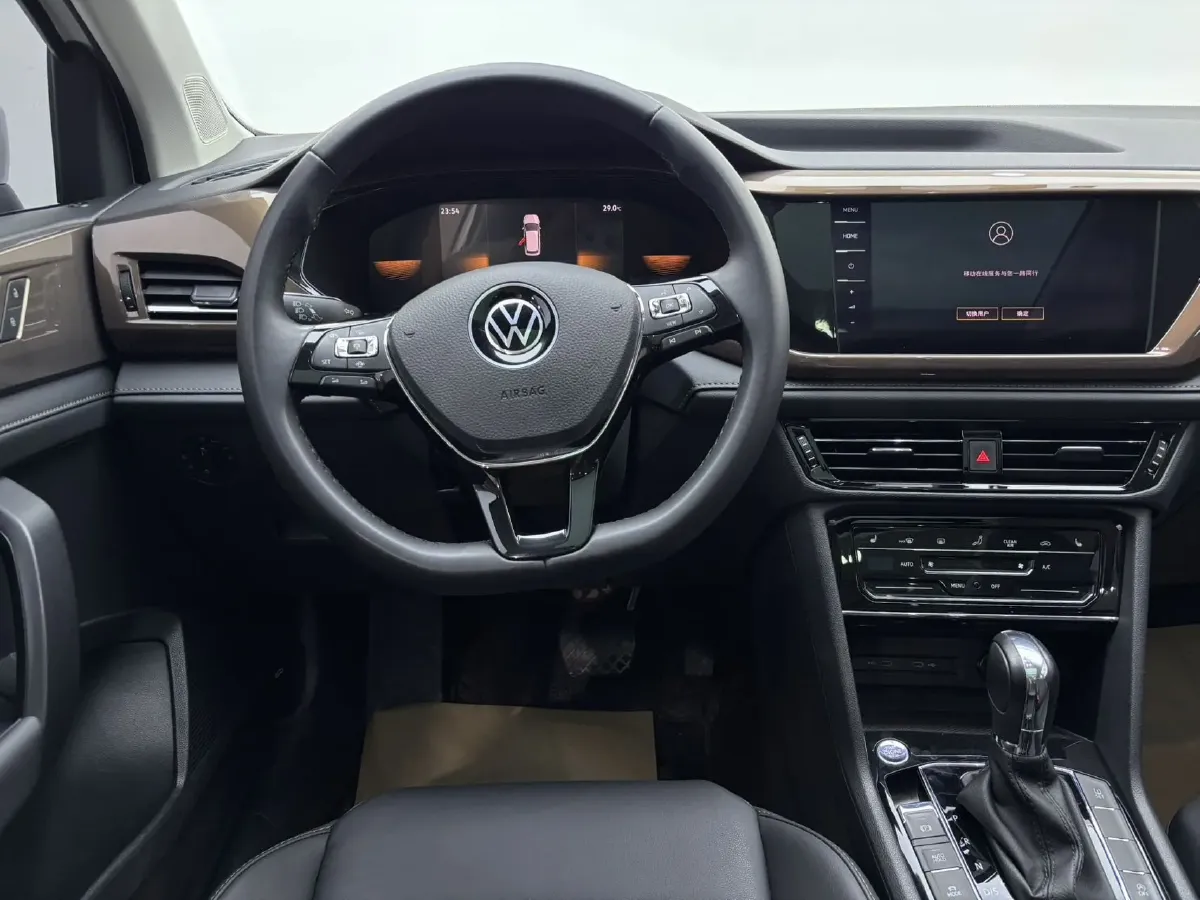 2021 Volkswagen Tharu 1.4T 150HP L4 7DCT,autocango,china used car exporter,china ev exporter,chinese used car exporter,chinese used ev exporter