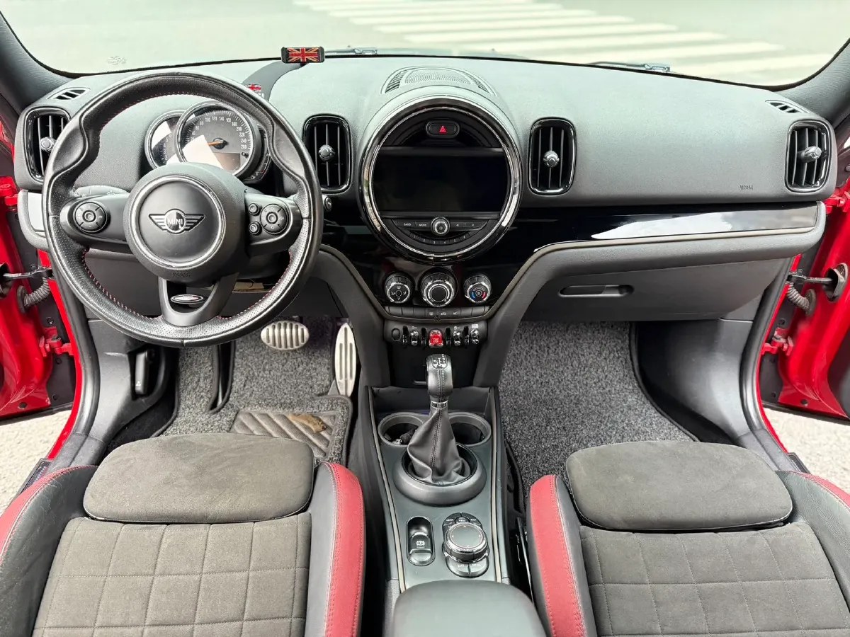 2017 MINI COUNTRYMAN 1.5T 136HP L3 8AT,autocango,china used car exporter,china ev exporter,chinese used car exporter,chinese used ev exporter