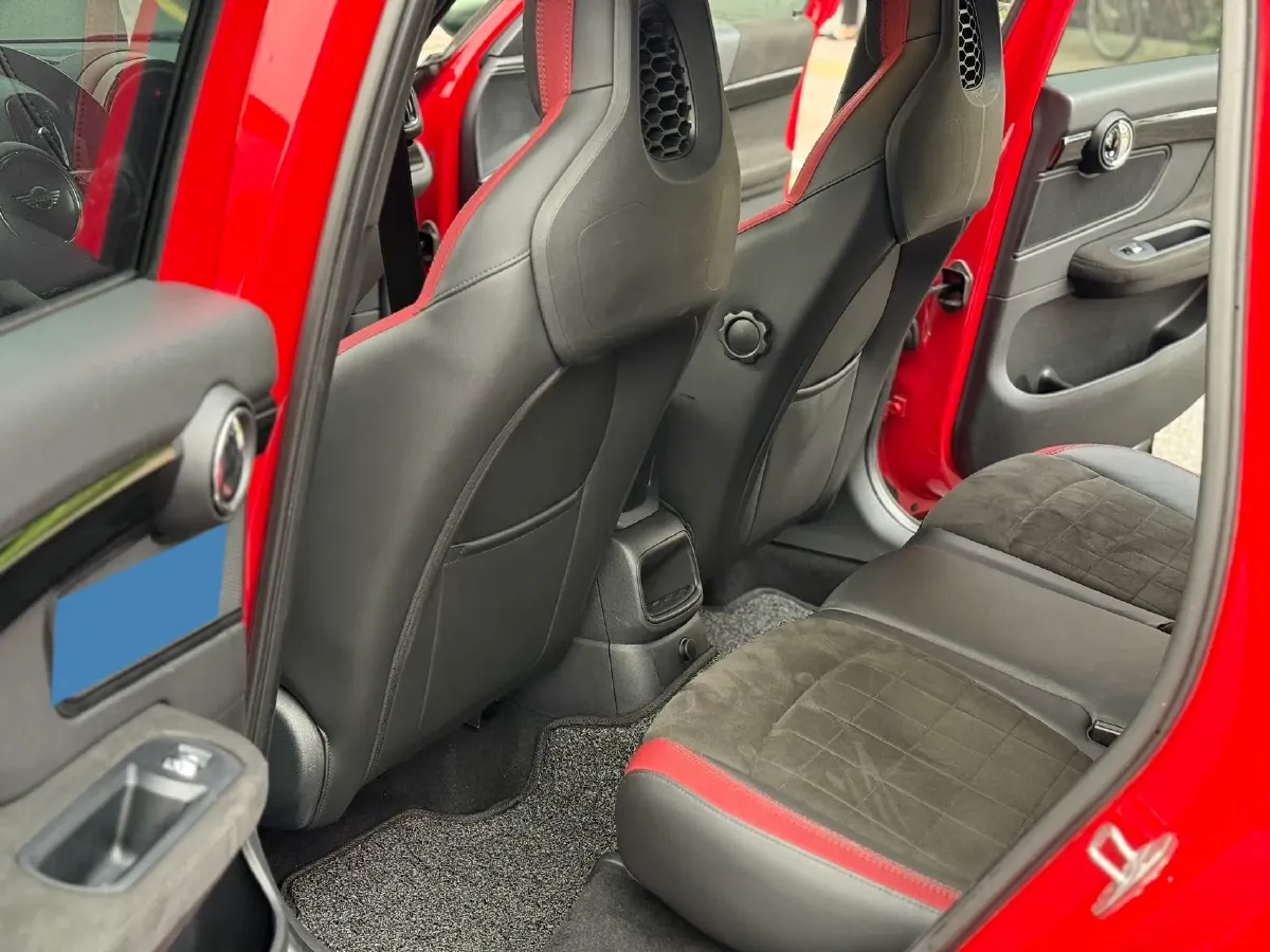 2017 MINI COUNTRYMAN 1.5T 136HP L3 8AT,autocango,china used car exporter,china ev exporter,chinese used car exporter,chinese used ev exporter