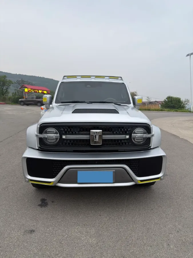 2021 Cyberspace 300 2.0T 227HP L4 8AT,autocango,china used car exporter,china ev exporter,chinese used car exporter,chinese used ev exporter