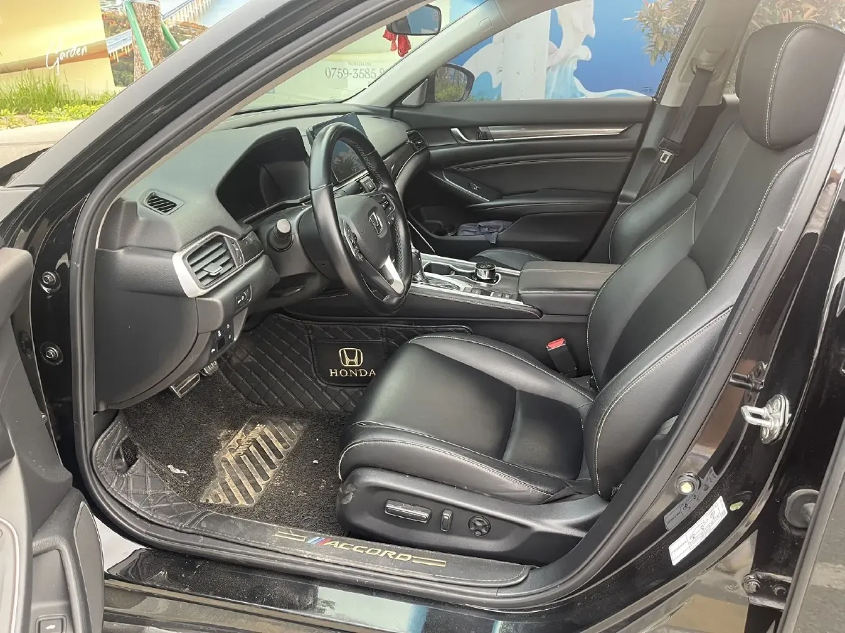 2022 Honda Accord 1.5T 194HP L4 CVT,autocango,china used car exporter,china ev exporter,chinese used car exporter,chinese used ev exporter