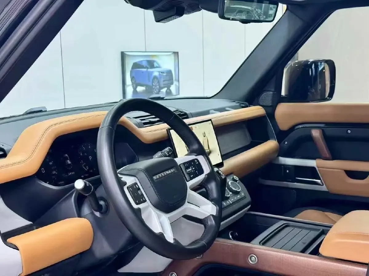 2024 Land Rover Defender 3.0T 400HP L6 8AT,autocango,china used car exporter,china ev exporter,chinese used car exporter,chinese used ev exporter