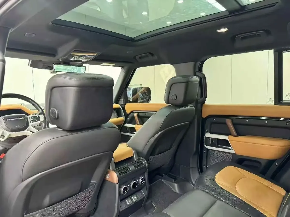 2024 Land Rover Defender 3.0T 400HP L6 8AT,autocango,china used car exporter,china ev exporter,chinese used car exporter,chinese used ev exporter