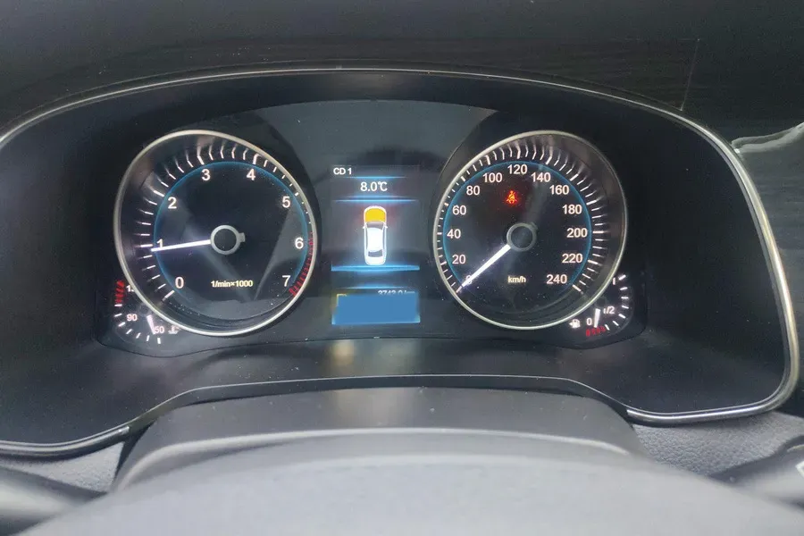 2019 HongQi H7 1.8T 188HP L4 6AT,autocango,china used car exporter,china ev exporter,chinese used car exporter,chinese used ev exporter