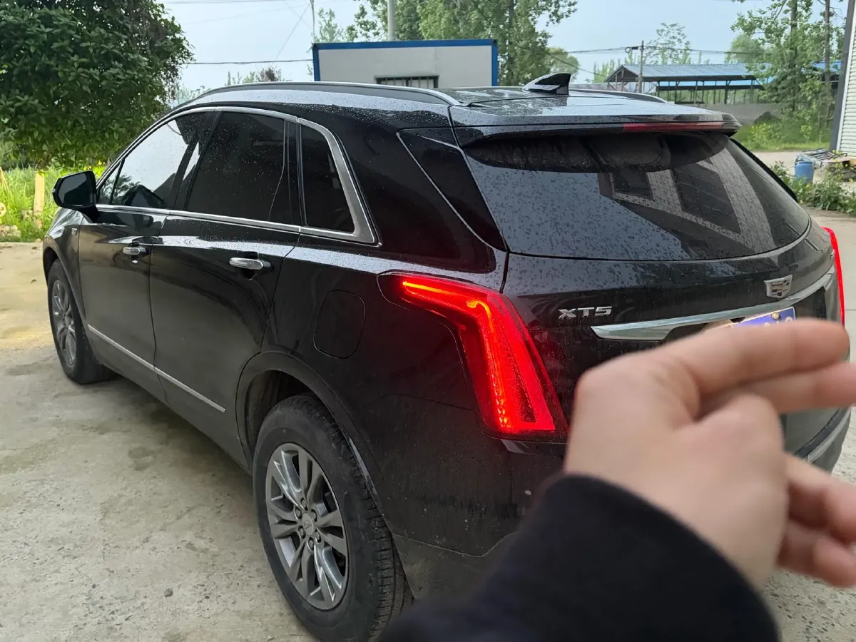 2020 Cadillac XT5 2.0T 237HP L4 9AT,autocango,china used car exporter,china ev exporter,chinese used car exporter,chinese used ev exporter