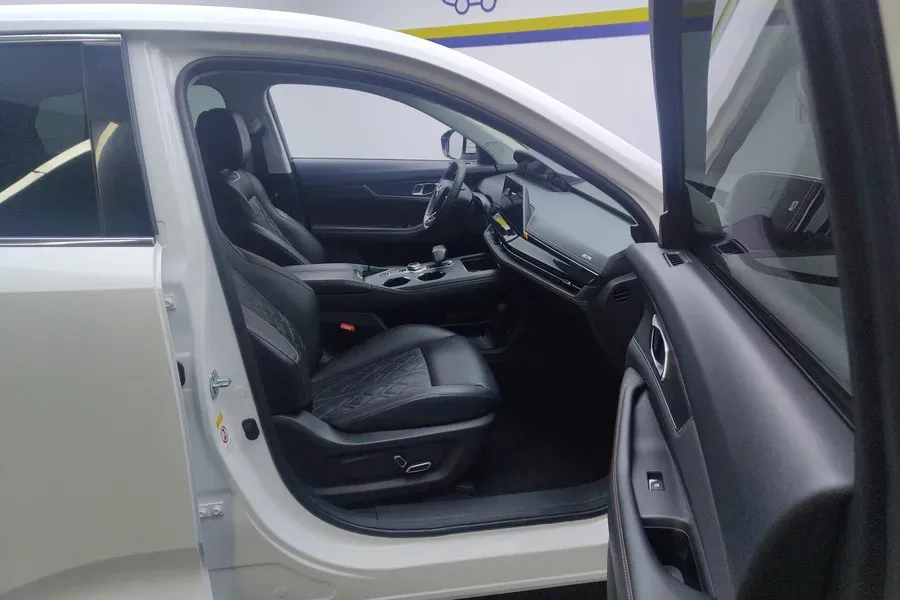 2021 ChangAn UNI-K 2.0T 233HP L4 8AT,autocango,china used car exporter,china ev exporter,chinese used car exporter,chinese used ev exporter