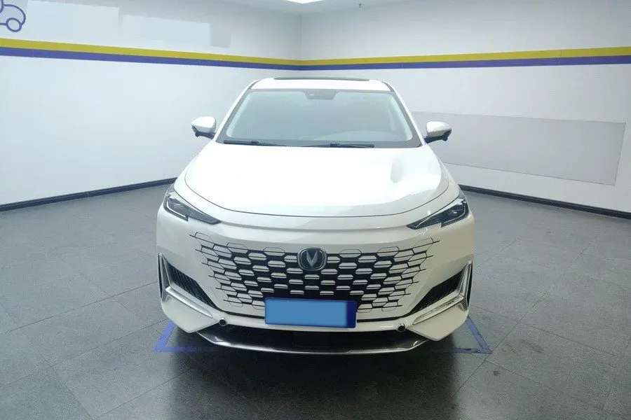 2021 ChangAn UNI-K 2.0T 233HP L4 8AT,autocango,china used car exporter,china ev exporter,chinese used car exporter,chinese used ev exporter