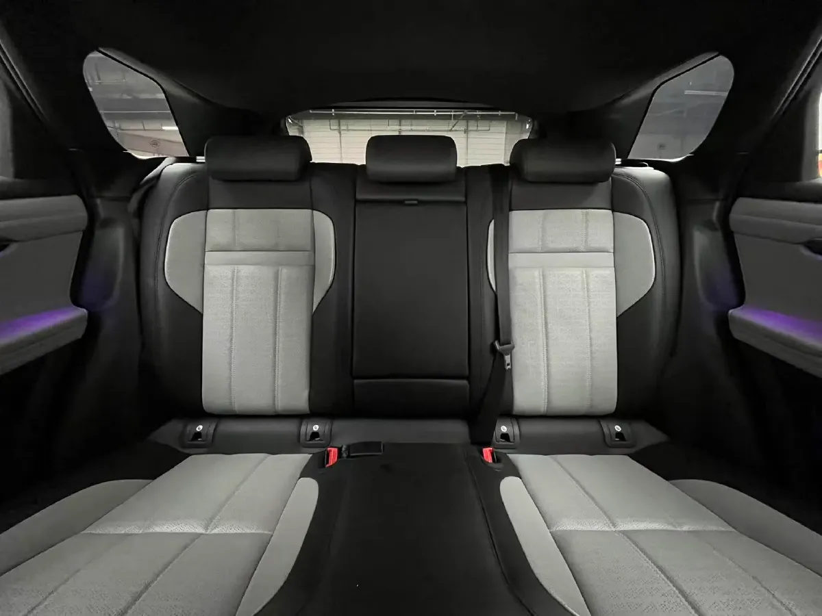 2020 Land Rover Range Rover Evoque 2.0T 249HP L4 9AT,autocango,china used car exporter,china ev exporter,chinese used car exporter,chinese used ev exporter