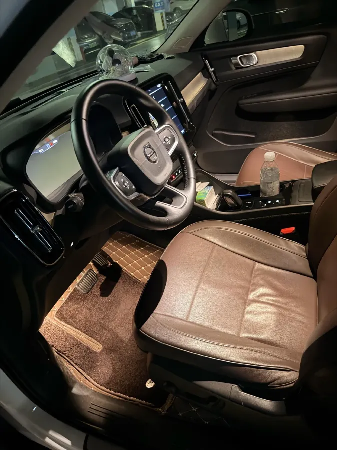 2020 Volvo XC40 1.5T 163HP L3 8AT,autocango,china used car exporter,china ev exporter,chinese used car exporter,chinese used ev exporter