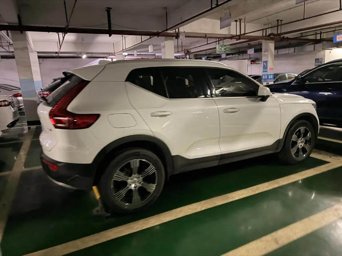 2020 Volvo XC40 1.5T 163HP L3 8AT,autocango,china used car exporter,china ev exporter,chinese used car exporter,chinese used ev exporter