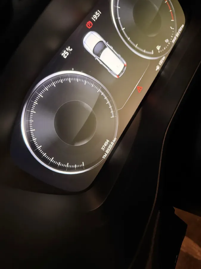 2020 Volvo XC40 1.5T 163HP L3 8AT,autocango,china used car exporter,china ev exporter,chinese used car exporter,chinese used ev exporter