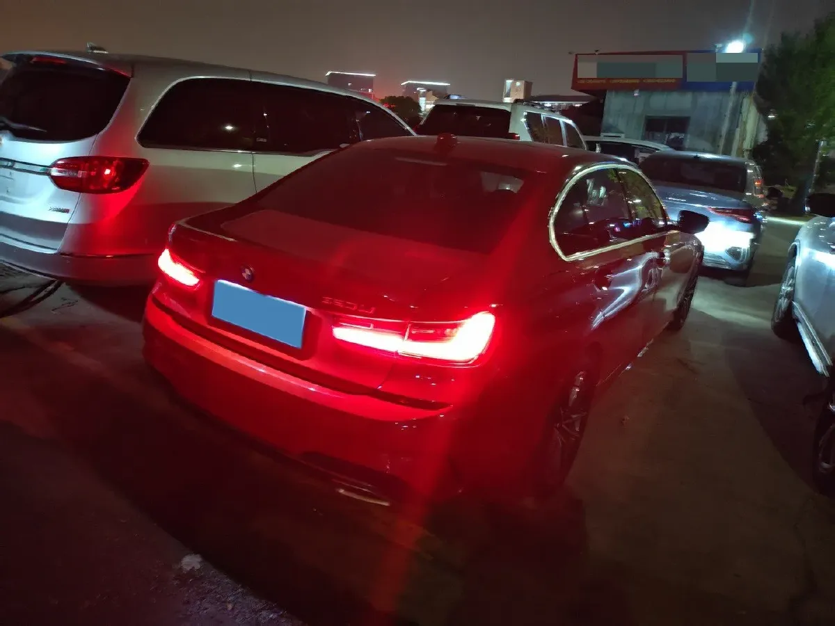 2022 BMW 3 Series 2.0T 156HP L4 8AT,autocango,china used car exporter,china ev exporter,chinese used car exporter,chinese used ev exporter