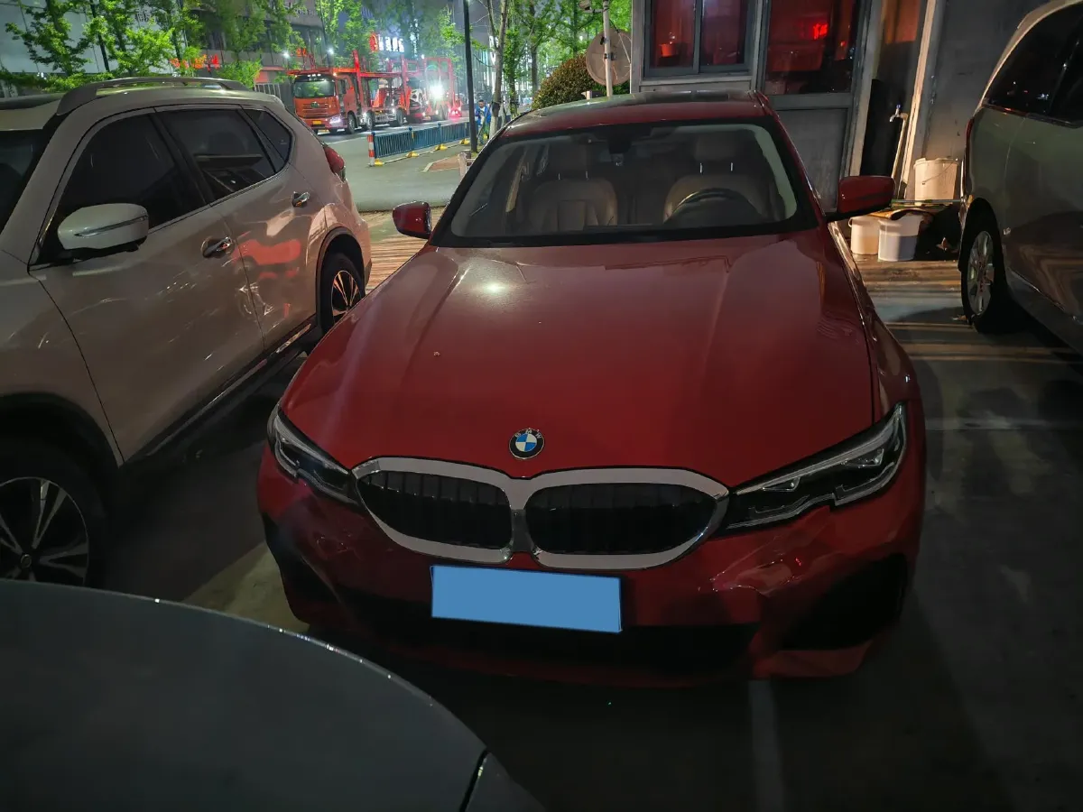 2022 BMW 3 Series 2.0T 156HP L4 8AT,autocango,china used car exporter,china ev exporter,chinese used car exporter,chinese used ev exporter