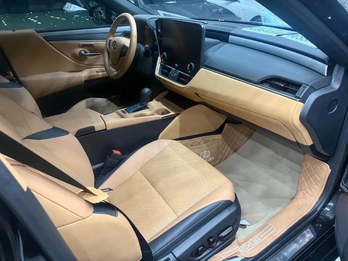 2024 Lexus ES 2.0L 173HP L4 CVT,autocango,china used car exporter,china ev exporter,chinese used car exporter,chinese used ev exporter