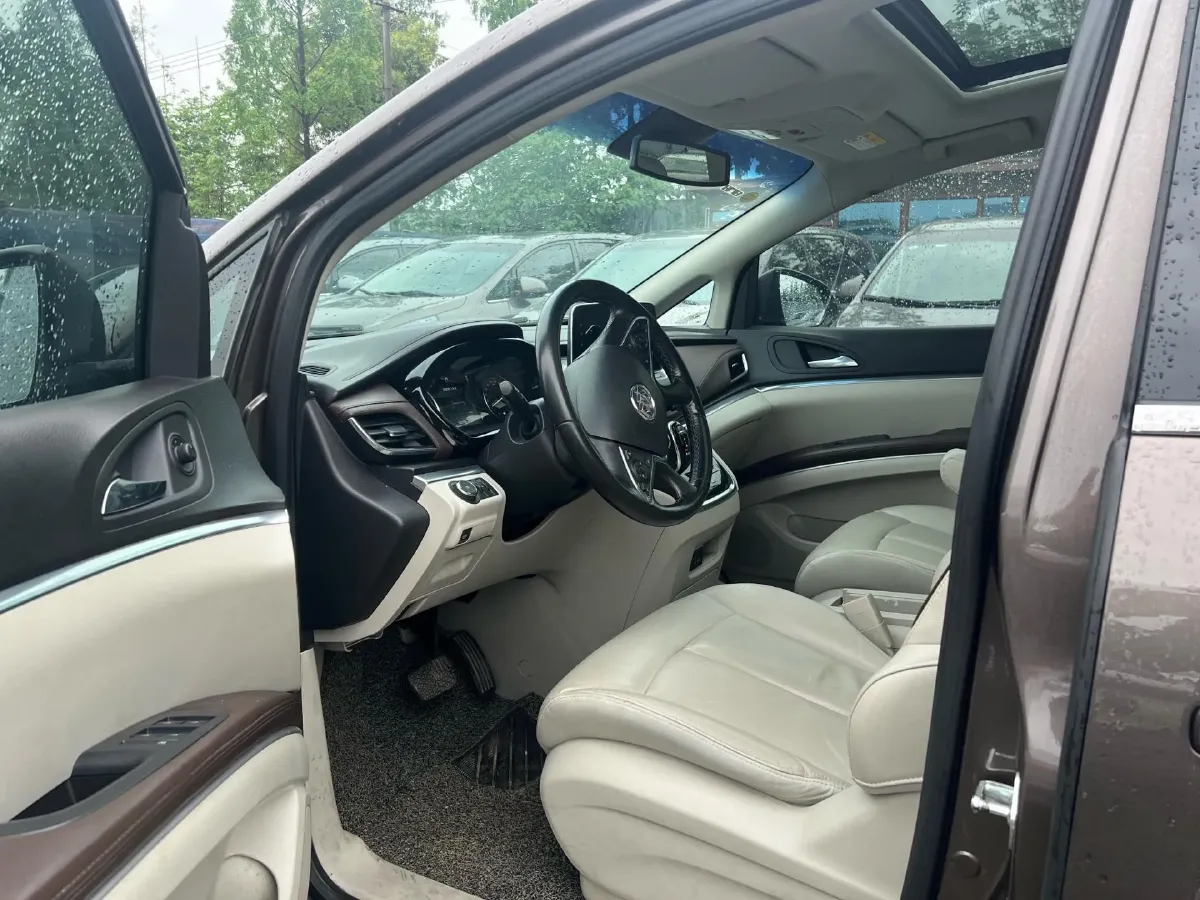 2020 Buick GL8 2.0T 237HP L4 9AT,autocango,china used car exporter,china ev exporter,chinese used car exporter,chinese used ev exporter