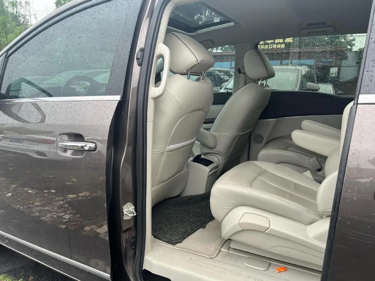 2020 Buick GL8 2.0T 237HP L4 9AT,autocango,china used car exporter,china ev exporter,chinese used car exporter,chinese used ev exporter