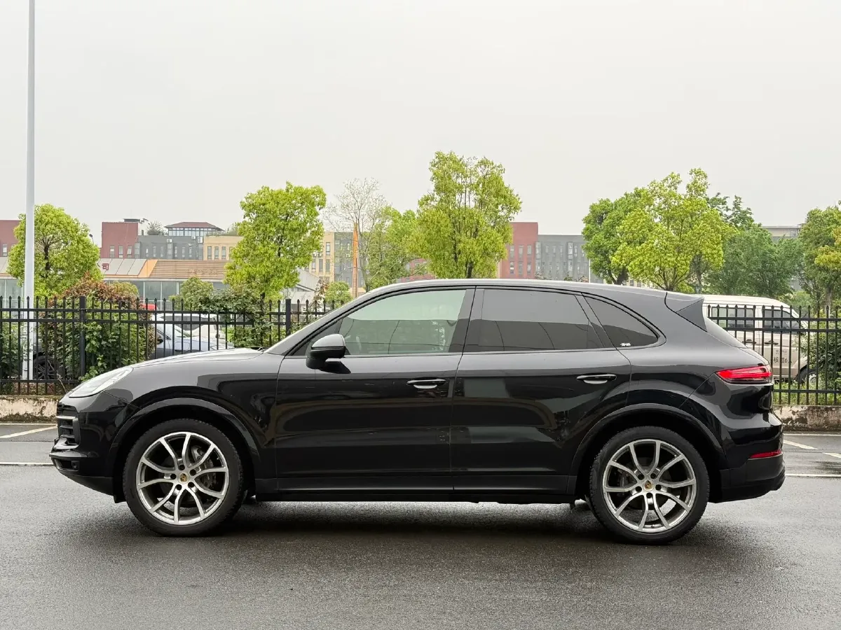 2019 Porsche Cayenne 3.0T 340HP V6 8AT,autocango,china used car exporter,china ev exporter,chinese used car exporter,chinese used ev exporter