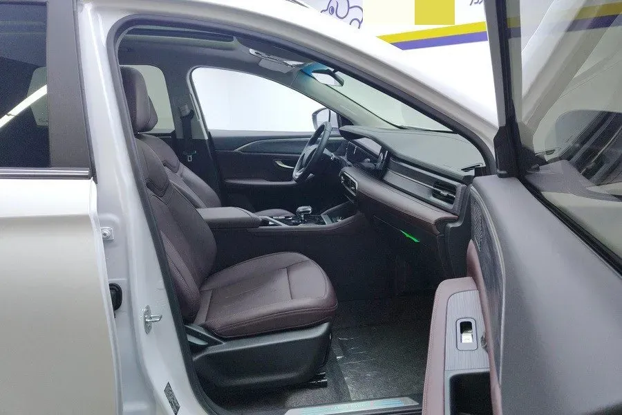 2024 Jetour X90 Plus 1.6T 197HP L4 7DCT,autocango,china used car exporter,china ev exporter,chinese used car exporter,chinese used ev exporter