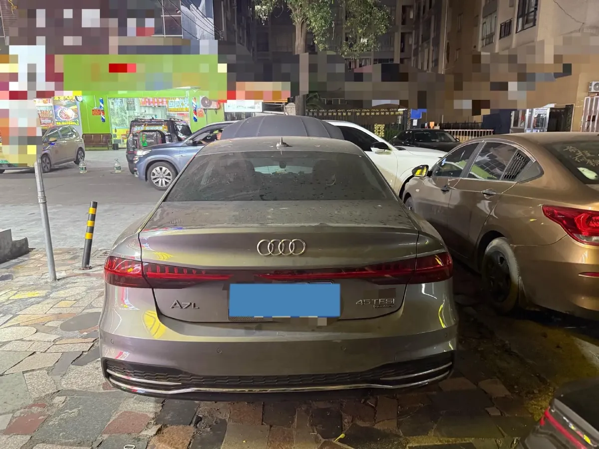 2024 Audi A7L 2.0T 245HP L4 7DCT,autocango,china used car exporter,china ev exporter,chinese used car exporter,chinese used ev exporter