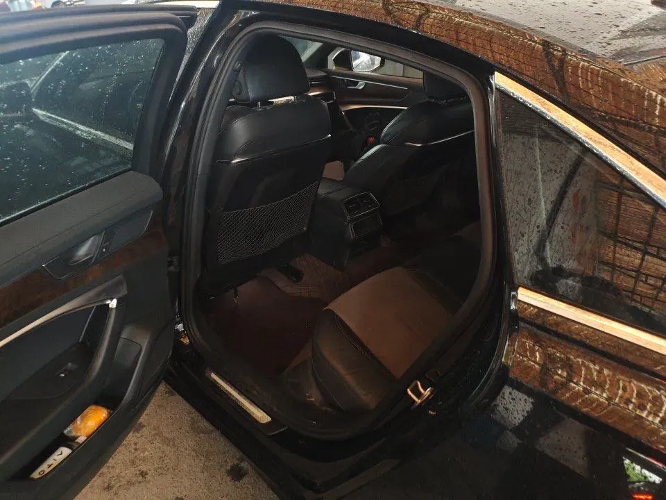 2019 Audi A6L 2.0T 190HP L4 7DCT,autocango,china used car exporter,china ev exporter,chinese used car exporter,chinese used ev exporter