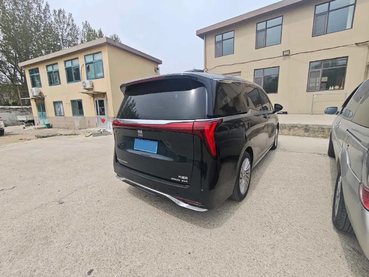 2023 Buick Century 2.0T 237HP L4 9AT,autocango,china used car exporter,china ev exporter,chinese used car exporter,chinese used ev exporter