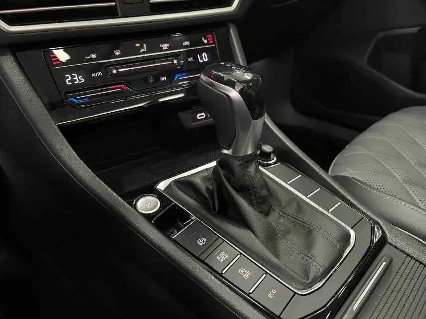 2023 Volkswagen Sagitar 1.4T 150HP L4 7DCT,autocango,china used car exporter,china ev exporter,chinese used car exporter,chinese used ev exporter