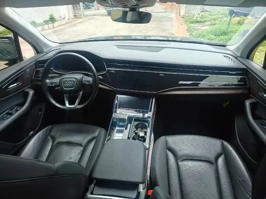 2022 Volkswagen Touareg 3.0T 340HP V6 8AT,autocango,china used car exporter,china ev exporter,chinese used car exporter,chinese used ev exporter