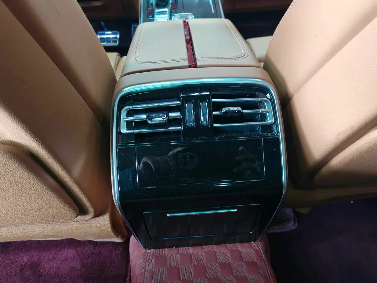 2022 HongQi H9 2.0T 252HP L4 7DCT,autocango,china used car exporter,china ev exporter,chinese used car exporter,chinese used ev exporter