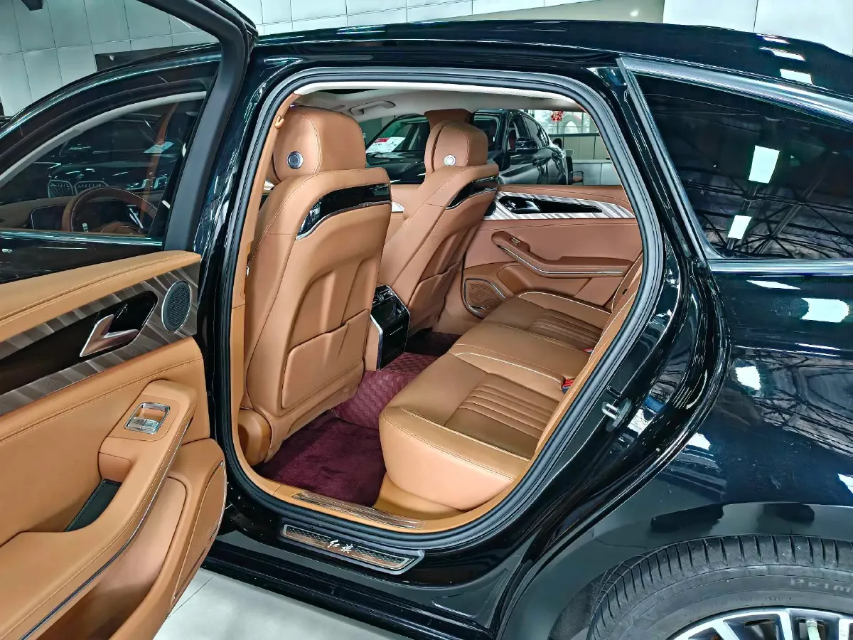 2022 HongQi H9 2.0T 252HP L4 7DCT,autocango,china used car exporter,china ev exporter,chinese used car exporter,chinese used ev exporter