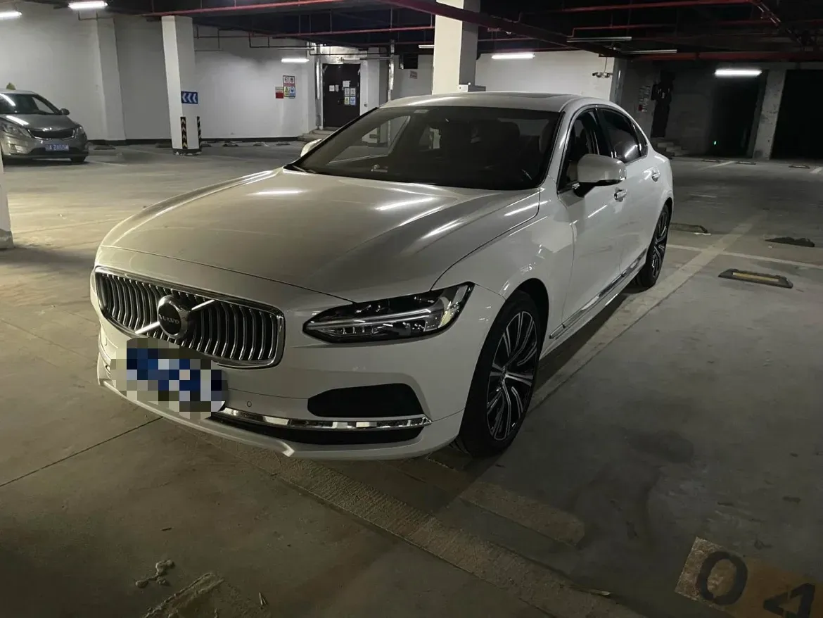 2022 Volvo S90 2.0T 250HP L4 8AT,autocango,china used car exporter,china ev exporter,chinese used car exporter,chinese used ev exporter