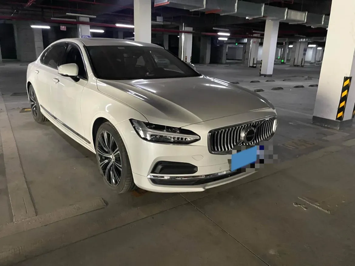 2022 Volvo S90 2.0T 250HP L4 8AT,autocango,china used car exporter,china ev exporter,chinese used car exporter,chinese used ev exporter