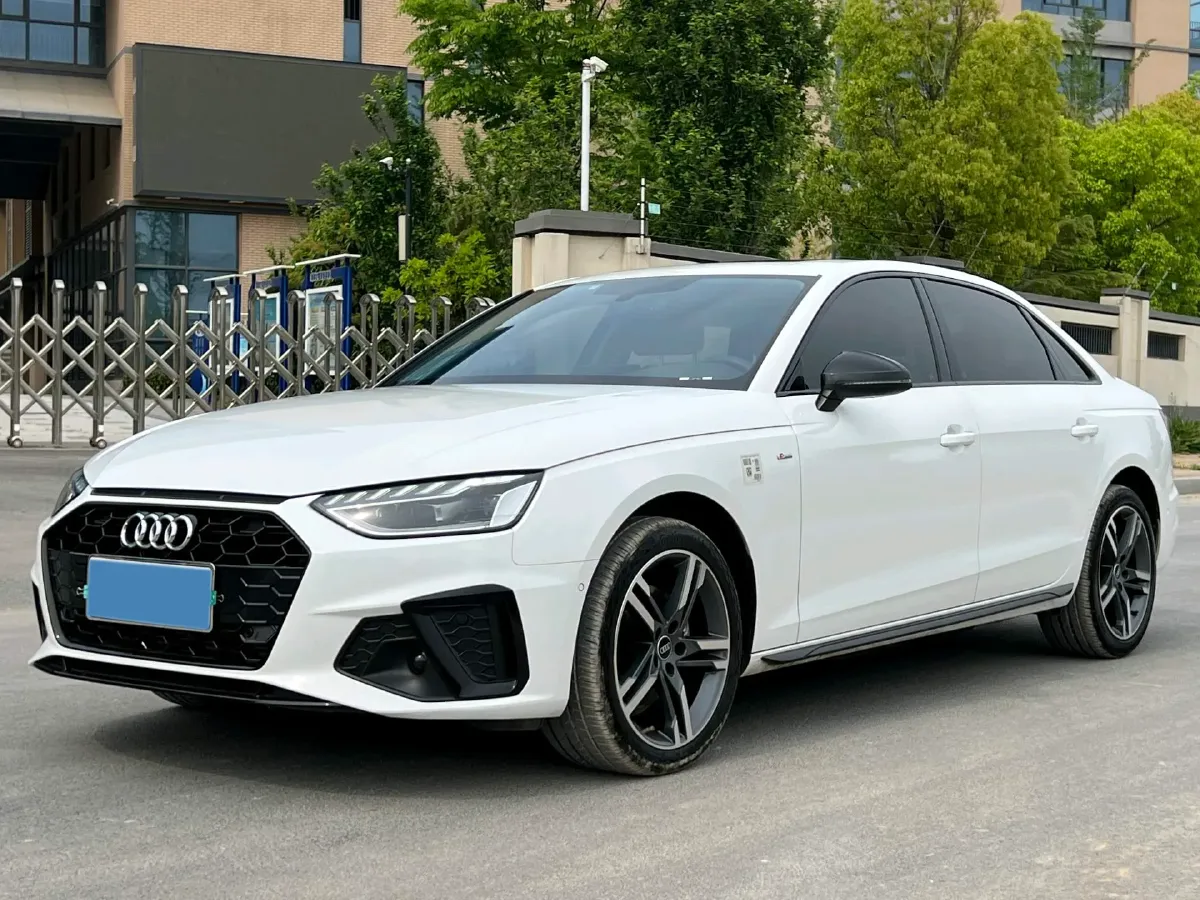 2023 Audi A4L 2.0T 190HP L4 7DCT,autocango,china used car exporter,china ev exporter,chinese used car exporter,chinese used ev exporter