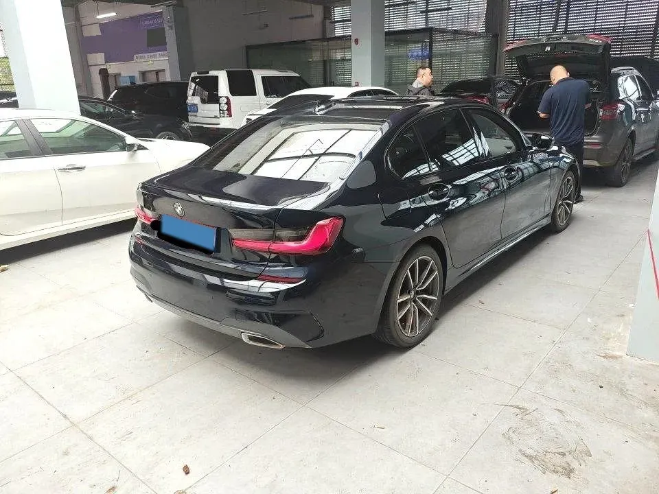 2020 BMW 3 Series 2.0T 156HP L4 8AT,autocango,china used car exporter,china ev exporter,chinese used car exporter,chinese used ev exporter
