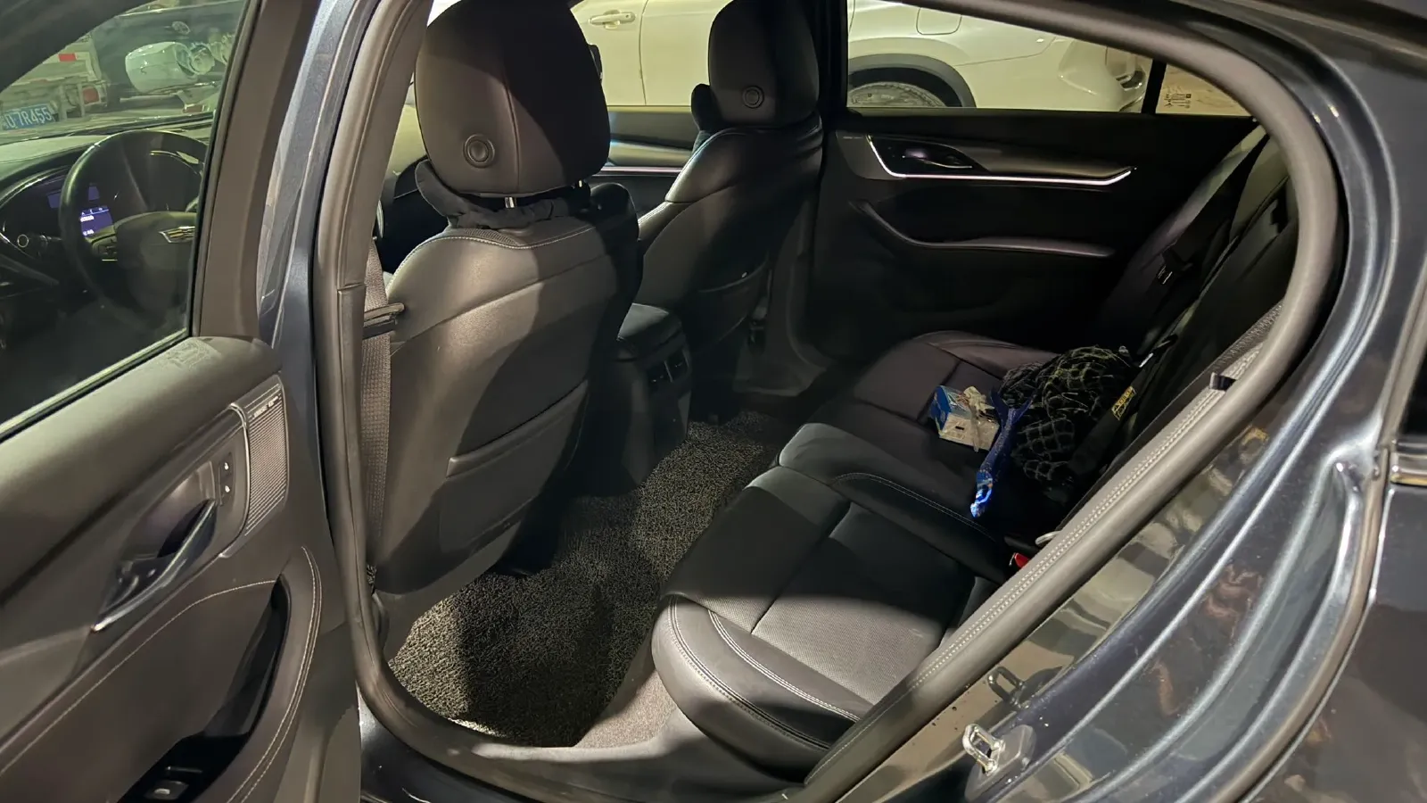 2021 Cadillac CT5 2.0T 237HP L4 10AT,autocango,china used car exporter,china ev exporter,chinese used car exporter,chinese used ev exporter