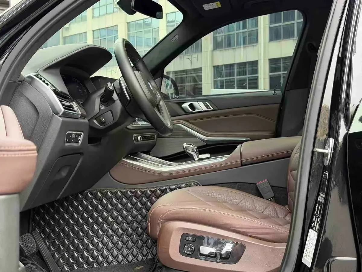 2022 BMW X5 3.0T 333HP L6 8AT,autocango,china used car exporter,china ev exporter,chinese used car exporter,chinese used ev exporter