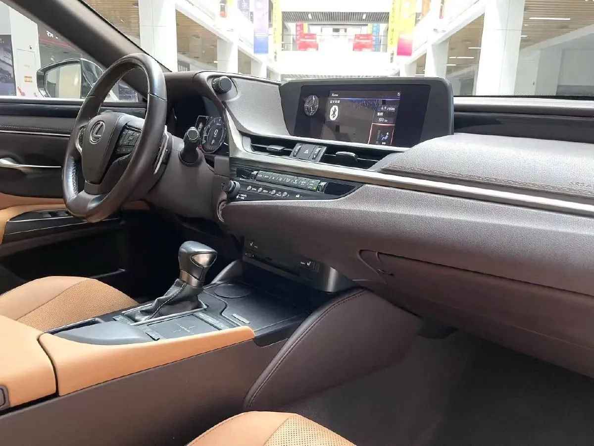 2018 Lexus ES 2.0L 167HP L4 6AT,autocango,china used car exporter,china ev exporter,chinese used car exporter,chinese used ev exporter