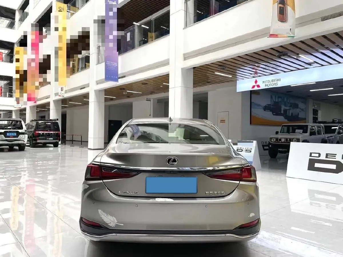 2018 Lexus ES 2.0L 167HP L4 6AT,autocango,china used car exporter,china ev exporter,chinese used car exporter,chinese used ev exporter