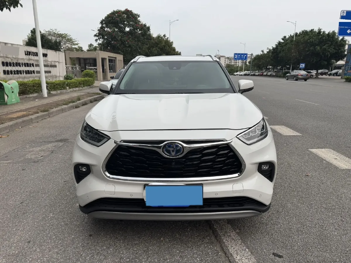 2022 Toyota Highlander 2.5L 192HP L4 E-CVT Hybrid,autocango,china used car exporter,china ev exporter,chinese used car exporter,chinese used ev exporter
