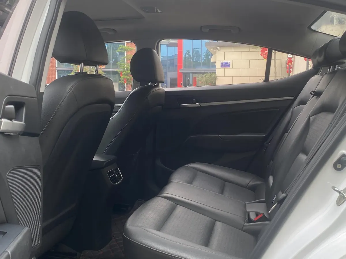 2020 Hyundai Elantra 1.5L 115HP L4 CVT,autocango,china used car exporter,china ev exporter,chinese used car exporter,chinese used ev exporter