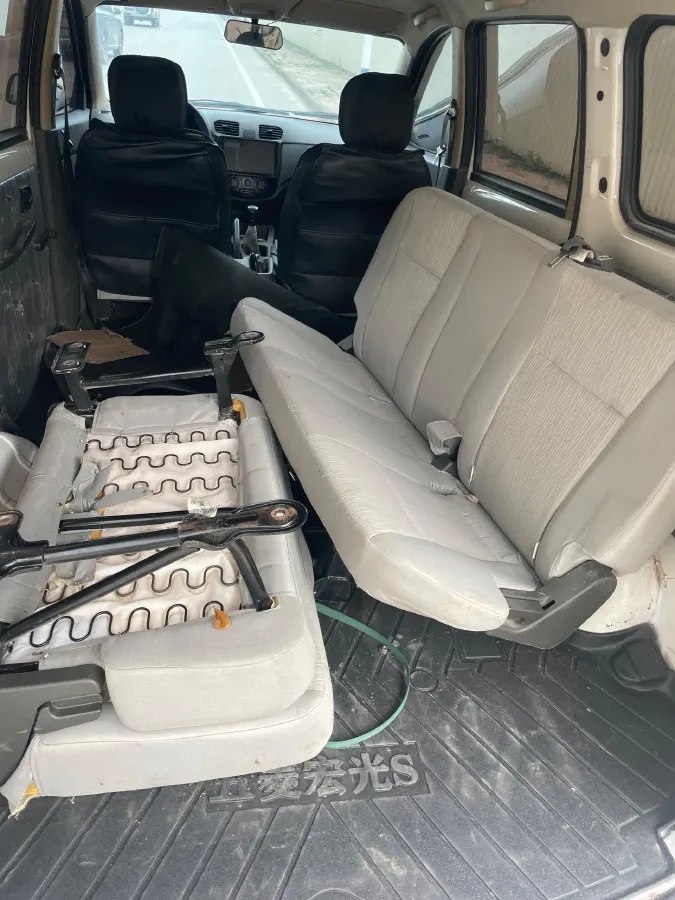 2015 WuLing HongGuang 1.5L 112HP L4 5MT,autocango,china used car exporter,china ev exporter,chinese used car exporter,chinese used ev exporter